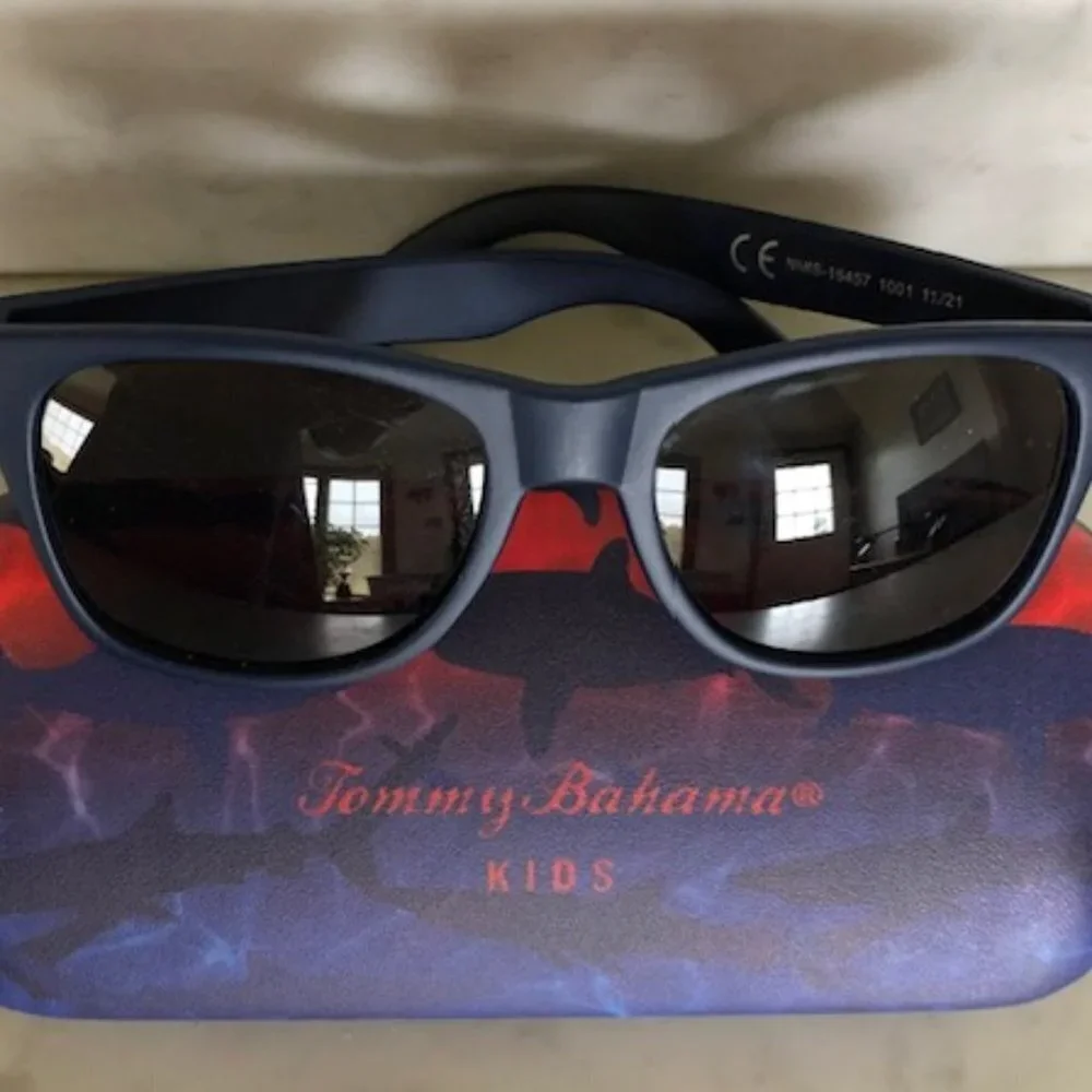 TOMMY BAHAMA Kids Navy Sunglasses & Shark Hard Case